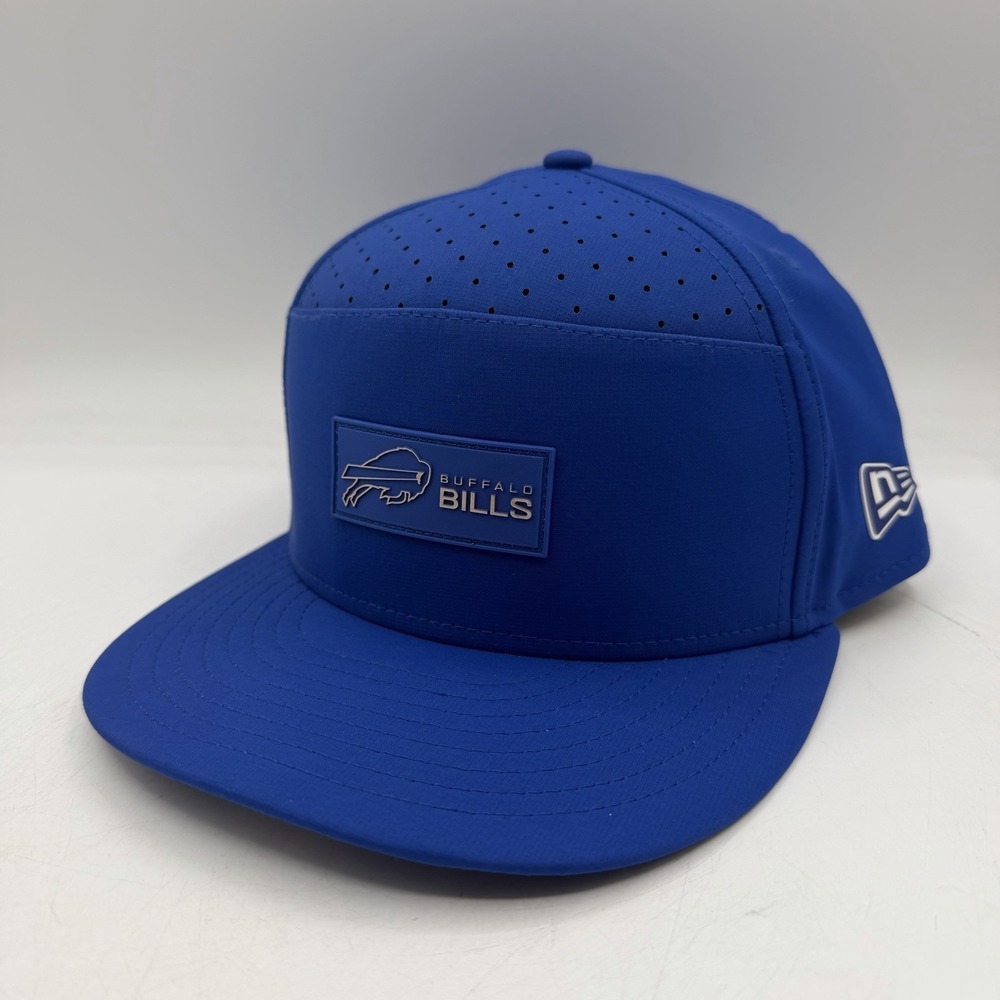 New Era 9Fifty Buffalo Bills Hat Cap Sz M/L Snapback Split Panel 2025 Sideline